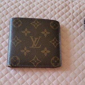 Louis Vuitton Monogram Card Holder Wallet